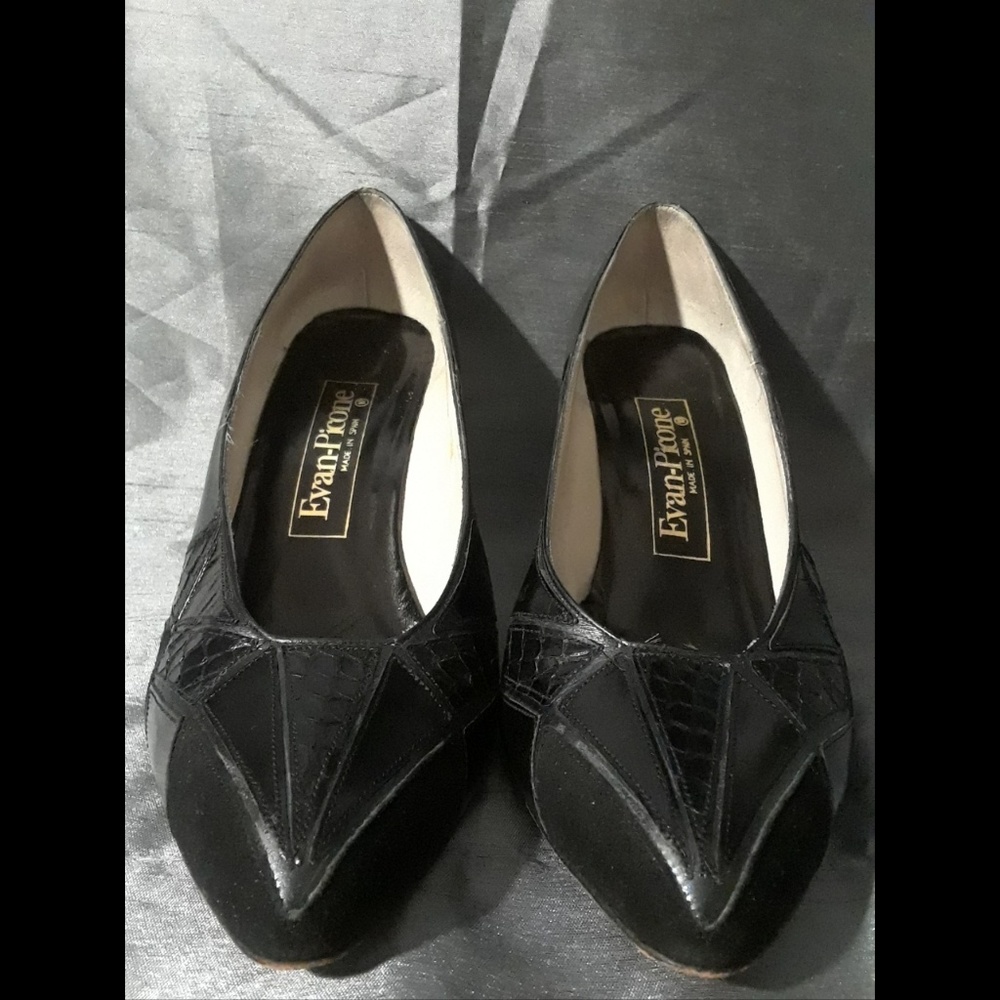 Evan - Picone Vintage Heels 🖤👠🖤